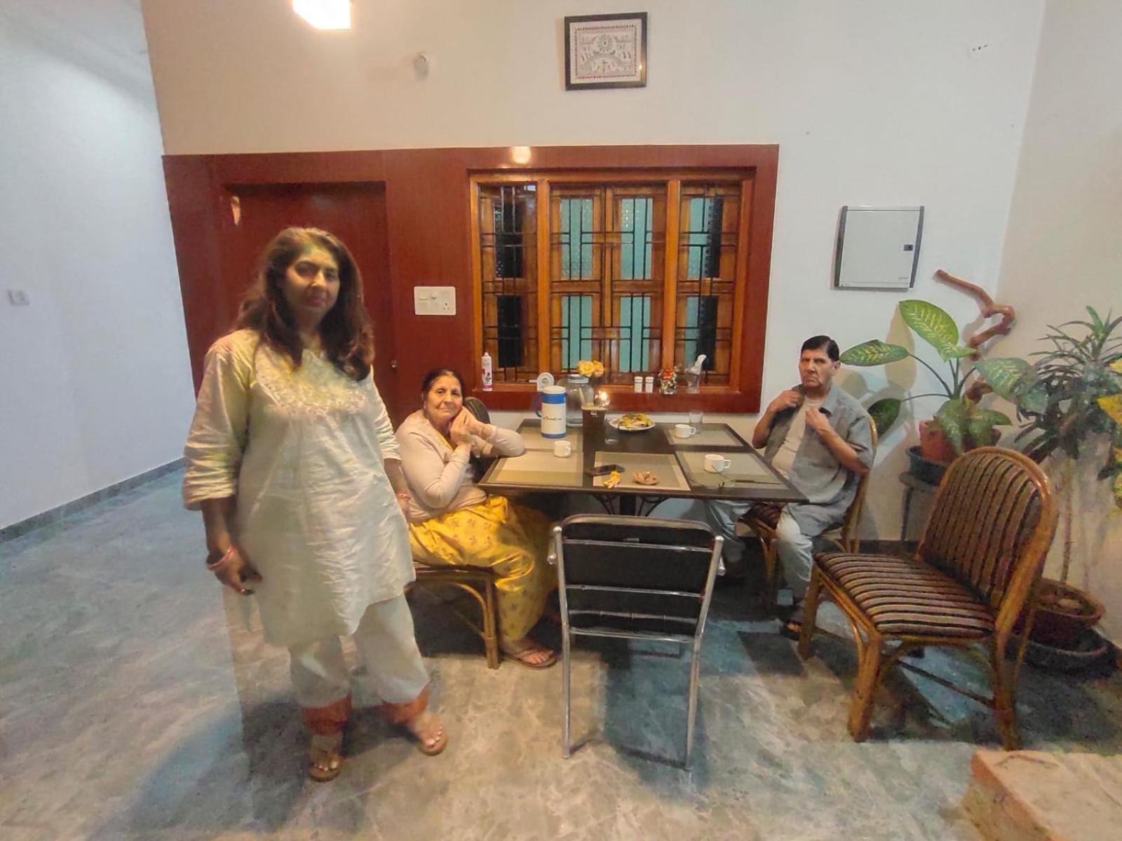 Khajuraho Glory Homestay Экстерьер фото