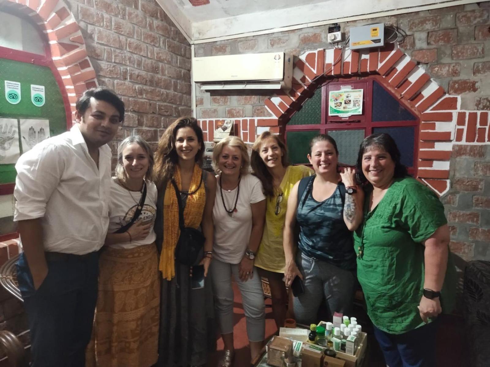 Khajuraho Glory Homestay Экстерьер фото