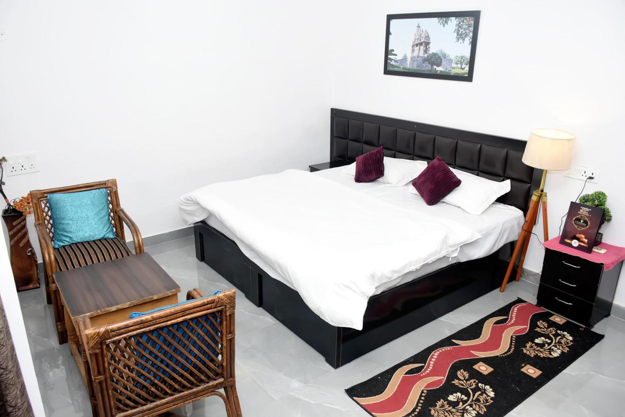 Khajuraho Glory Homestay Экстерьер фото