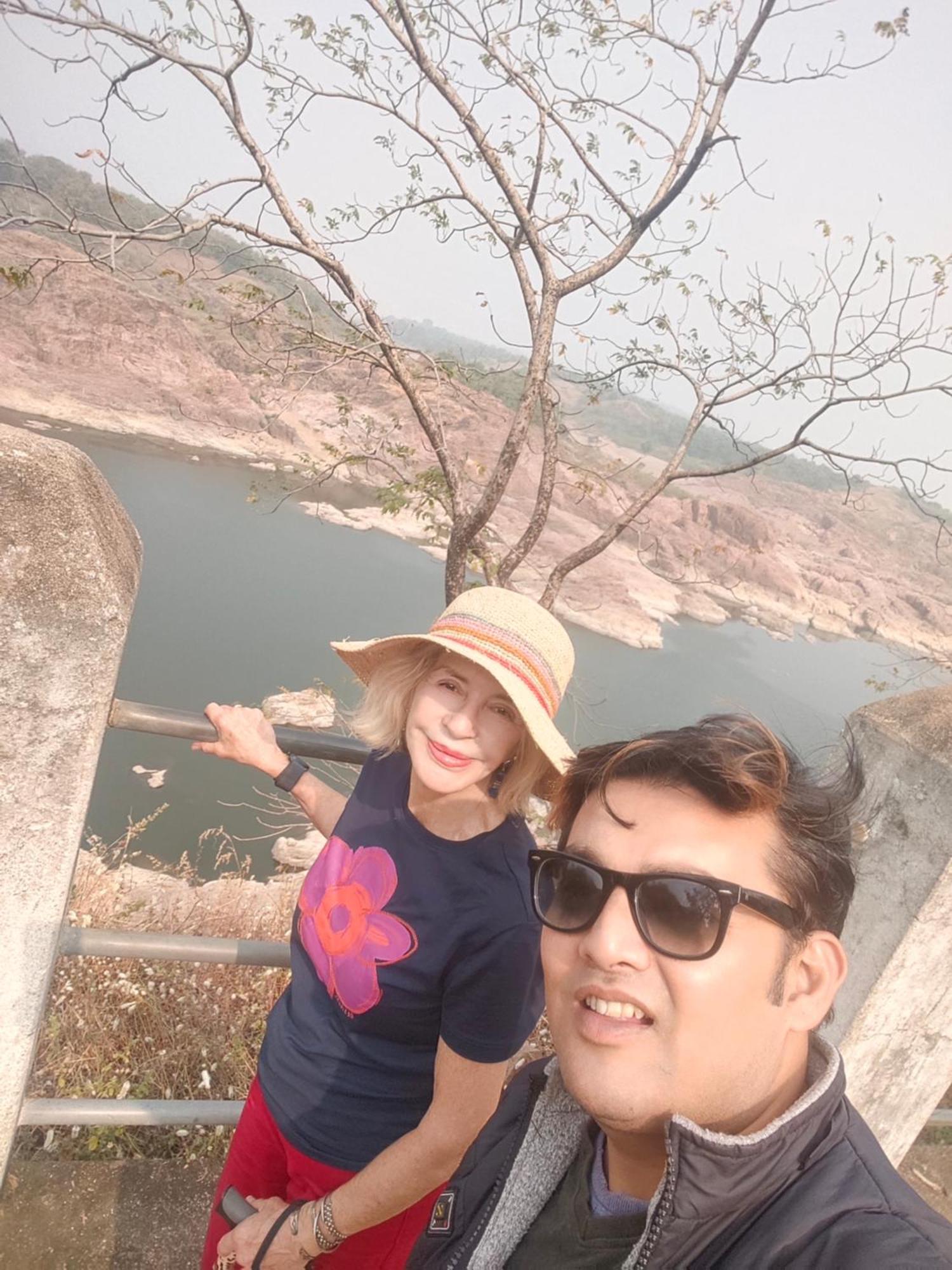 Khajuraho Glory Homestay Экстерьер фото