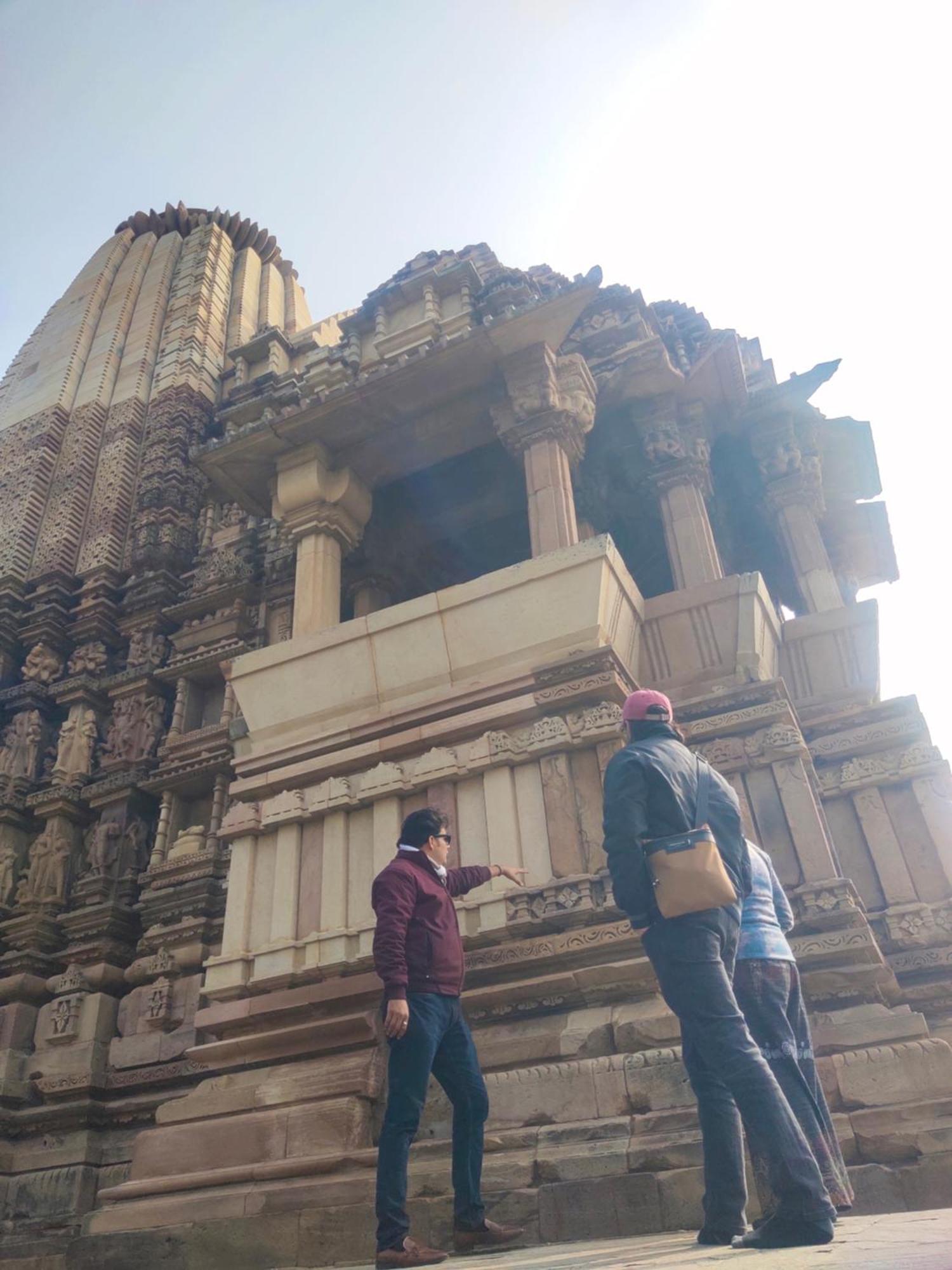 Khajuraho Glory Homestay Экстерьер фото